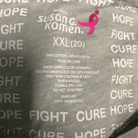 All for $15 Woman’s Size 16 shorts plus two tops size 20 . All NWT - Picture 10 of 14